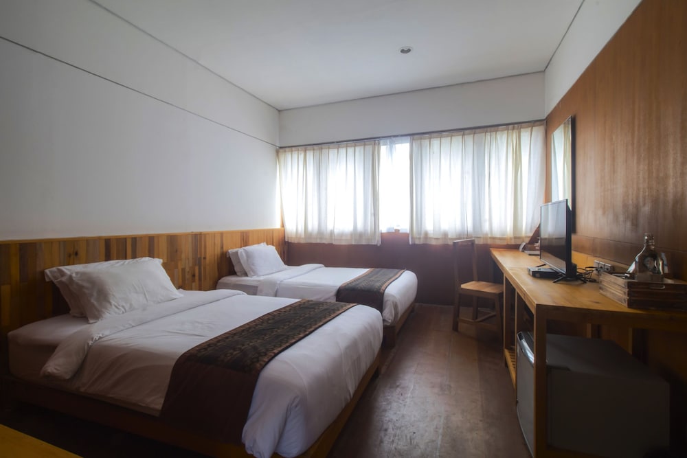 Deluxe Twin Room, 2 Bedrooms, Non Smoking, Garden View - Photo 1