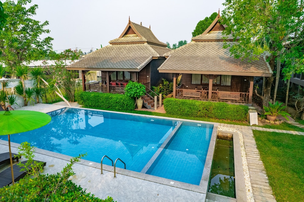 Deluxe Villa, Pool View