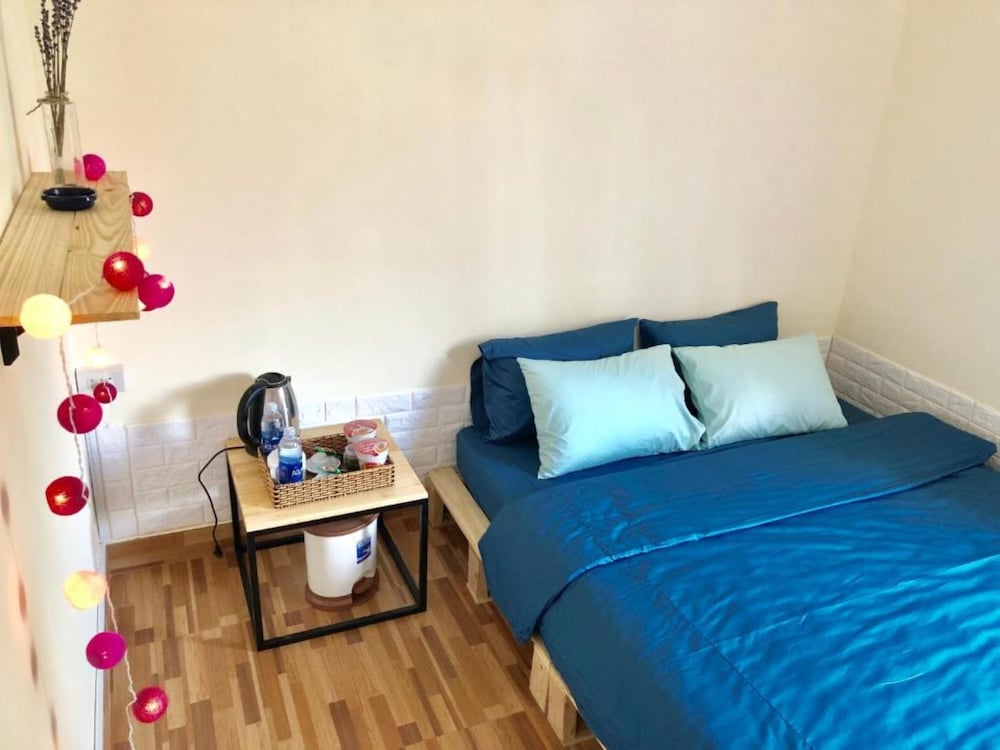 Standard Room, Shared Bathroom