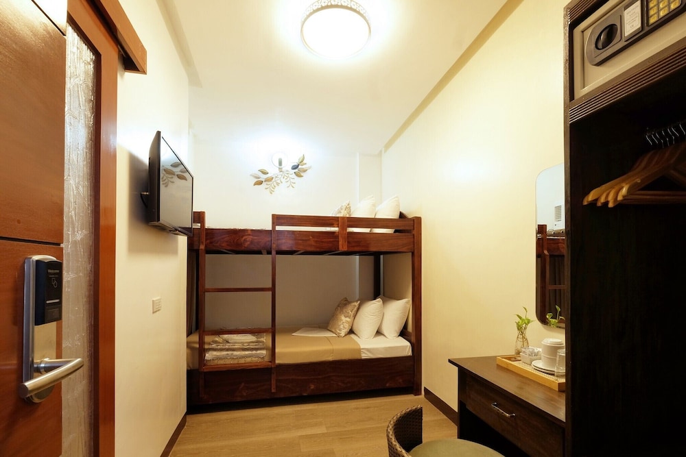 Junior Room, 2 Bedrooms photo 1