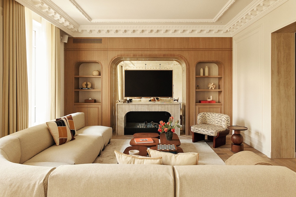 Signature Suite, 3 Bedrooms, City View photo 1