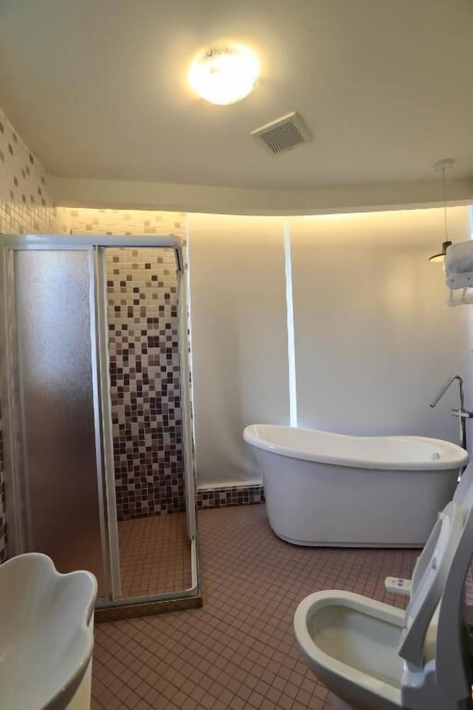 Double Room, Courtyard View (2f) photo 3