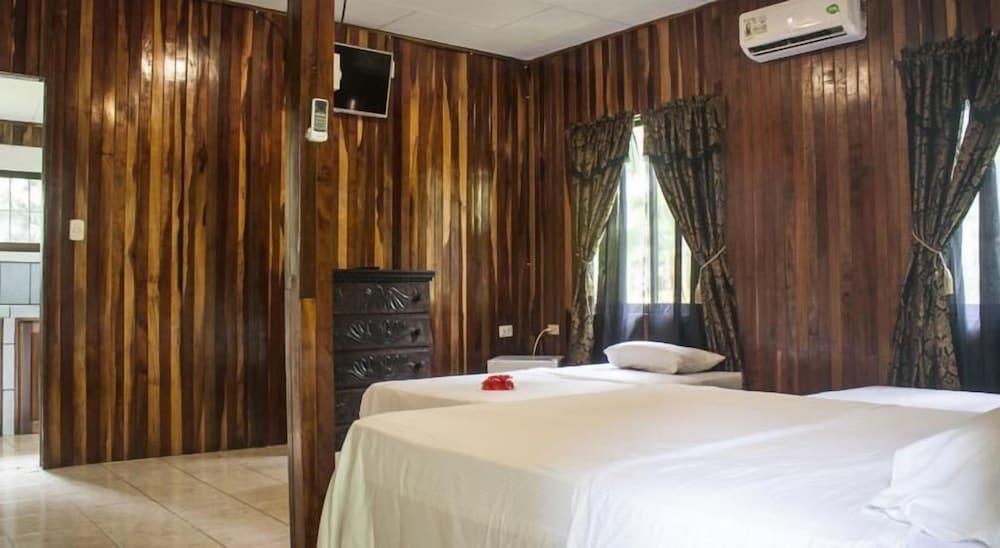 Superior Quadruple Room, photo 7