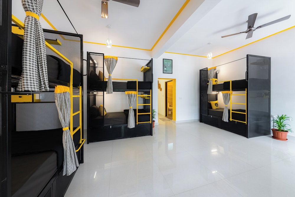 Bed in 6 Bed Mixed Dormitory photo 1