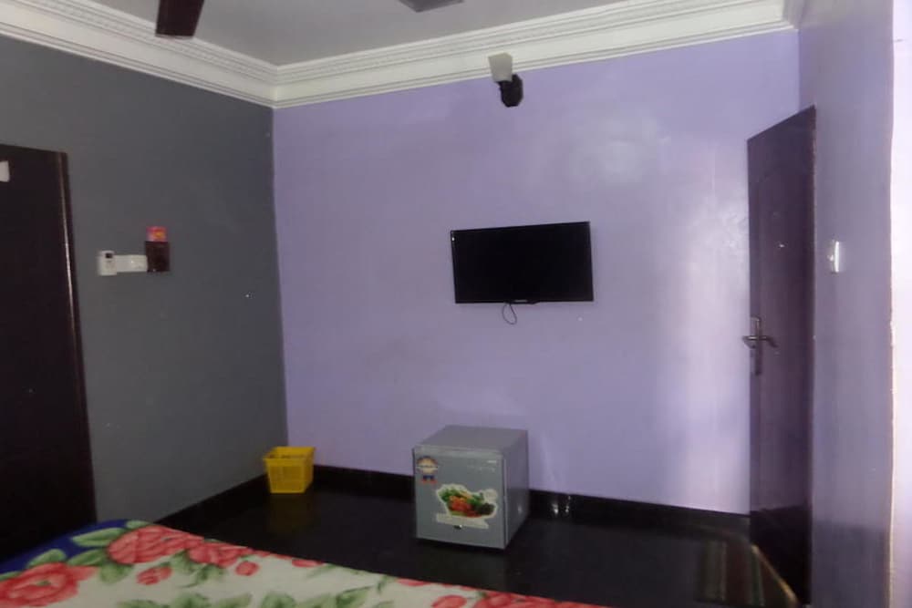Standard Double Room (4)