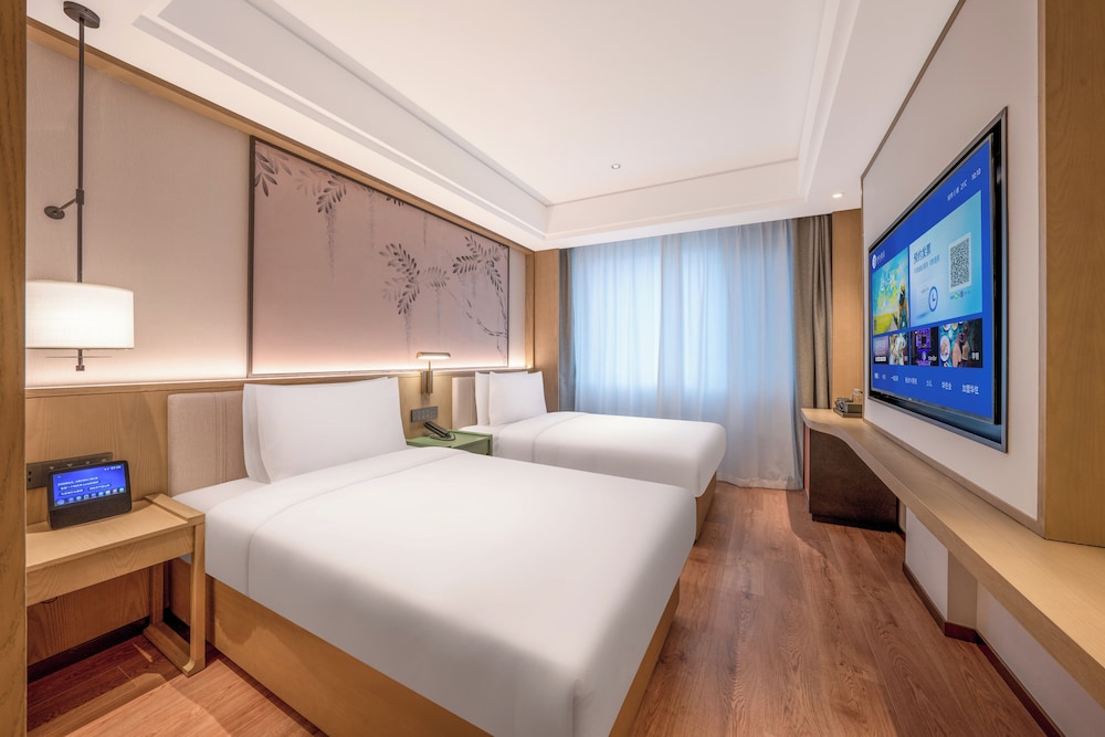 Basic Twin Room