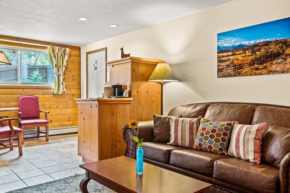 Red Mountain King Suite photo 2