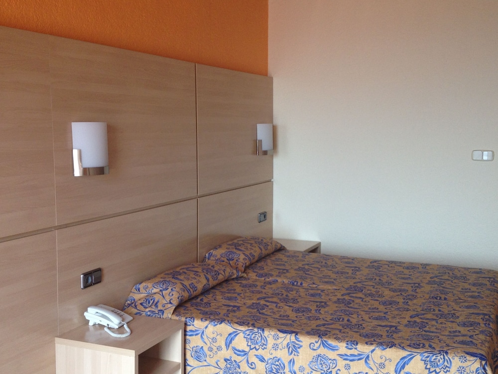 Standard Room photo 2