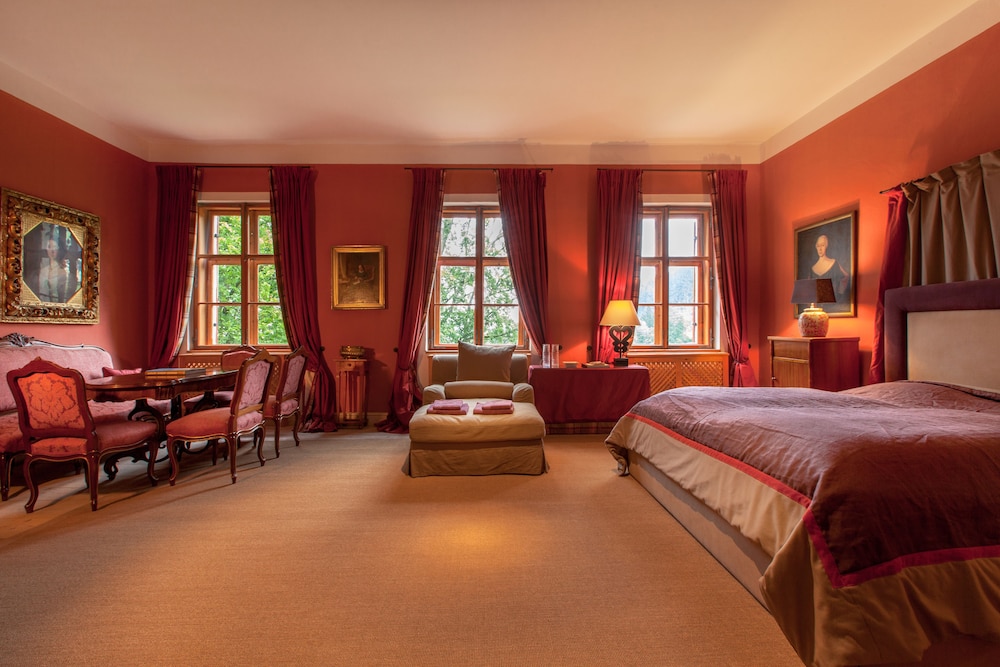 Luxury Suite, Mountain View