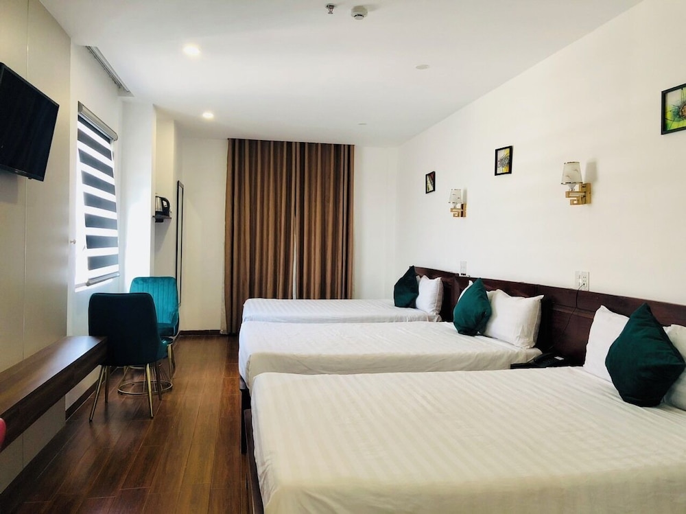Superior Triple Room photo 2