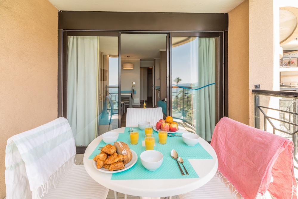 Apartment 5 people - 1 bedroom - Sea view - Terrace or balcony photo 2