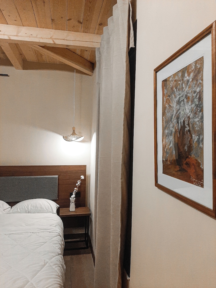 Economy Double Room, Mountain View photo 3