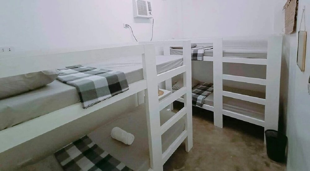 Basic Quadruple Room