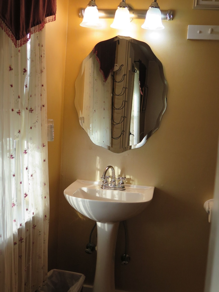 Room, Private Bathroom (Gold) photo 2