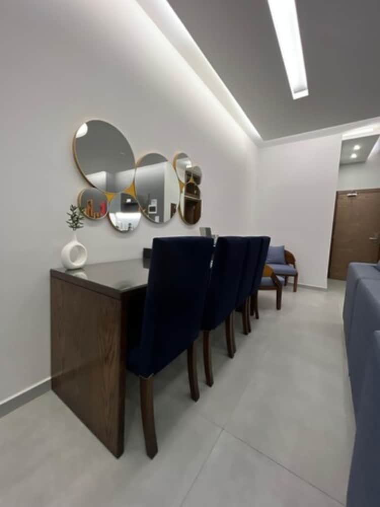Executive Suite, 2 Bedrooms, Terrace, City View photo 3