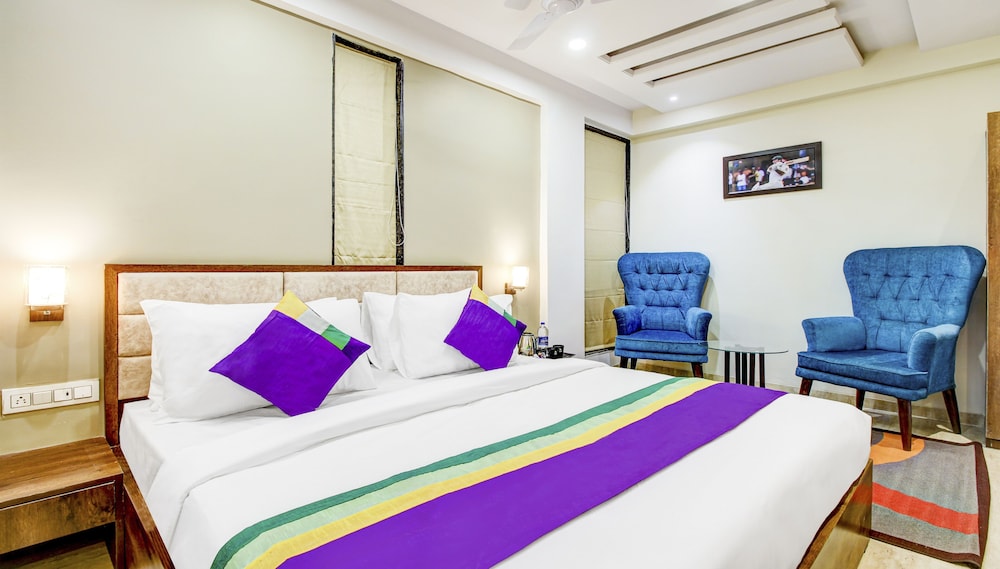Deluxe Room - Photo 5