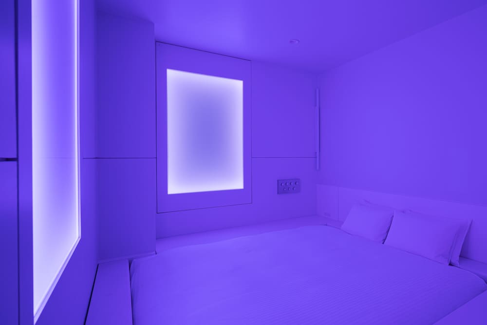 Junior Suite King Room Non Smoking, "Float"