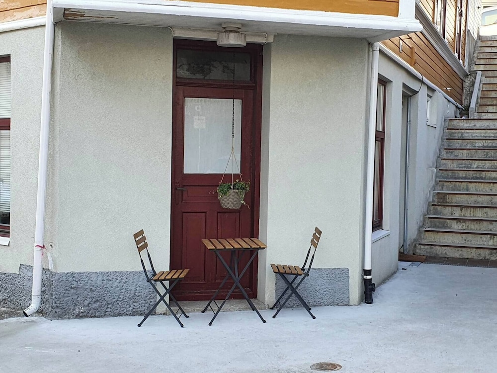 Cozy 1-bedroom Apartment in Ålesund's Heart, Kuva 17