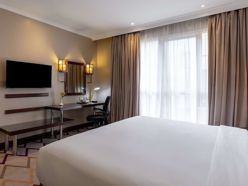 Classic Room, 1 King Bed - Photo 2