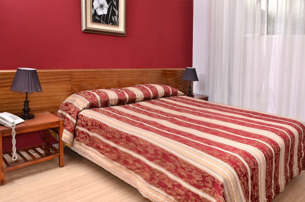 Double Room - Photo 9