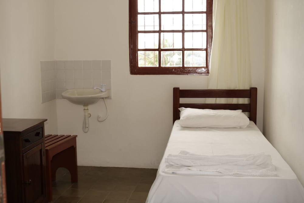 Basic Room, Shared Bathroom photo 2