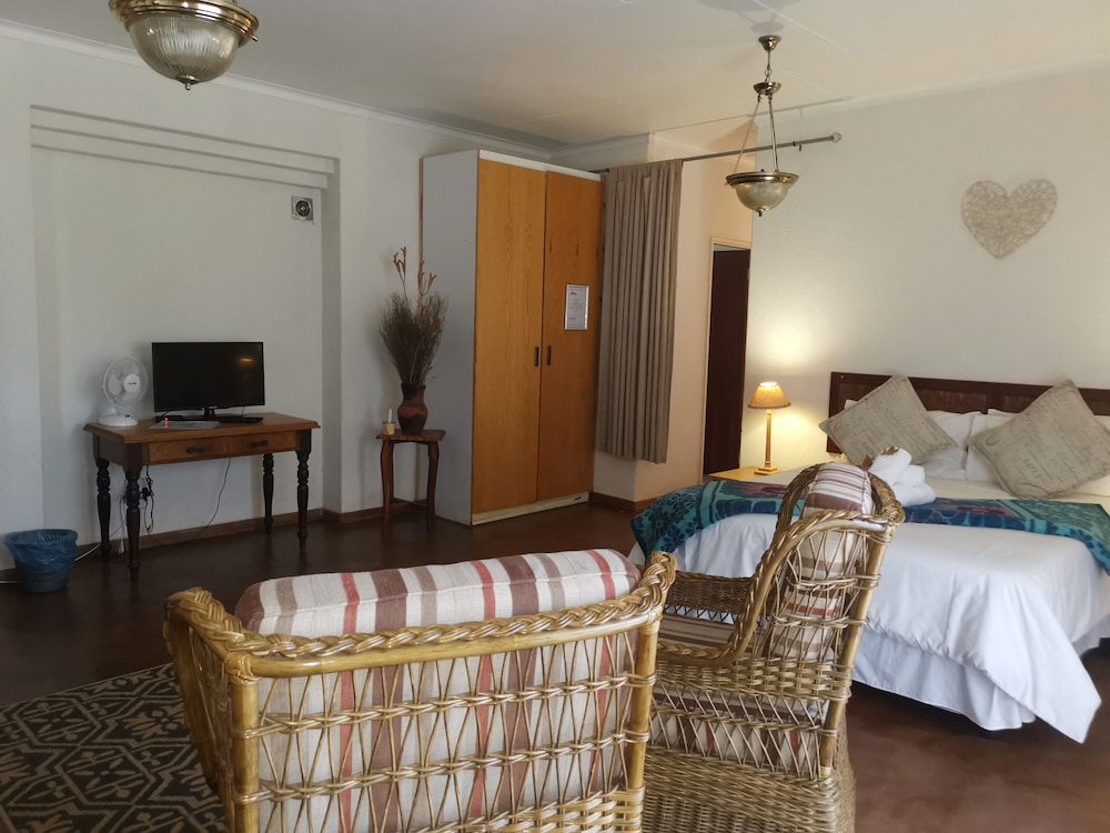 Luxury Room, 1 Bedroom, Private Bathroom, Mountain View photo 2