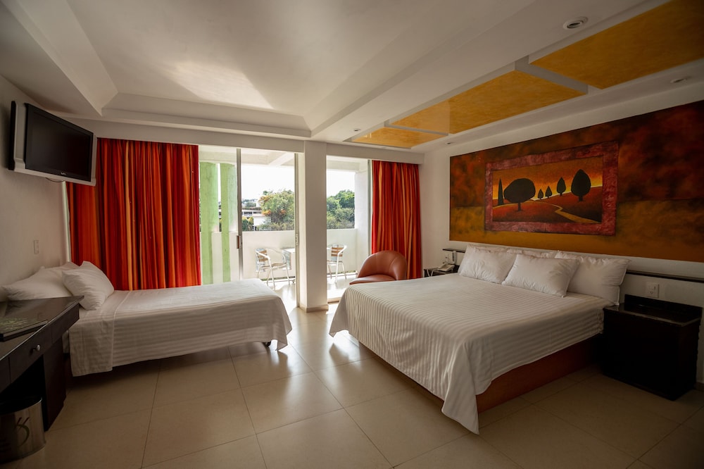 Family Triple Room, Multiple Beds, Courtyard View