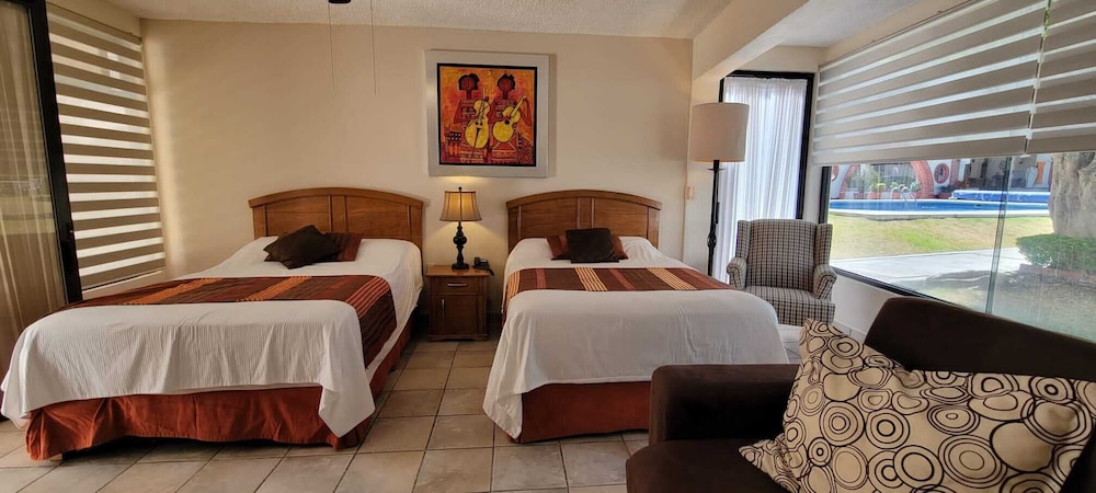Deluxe Double Room, Pool View