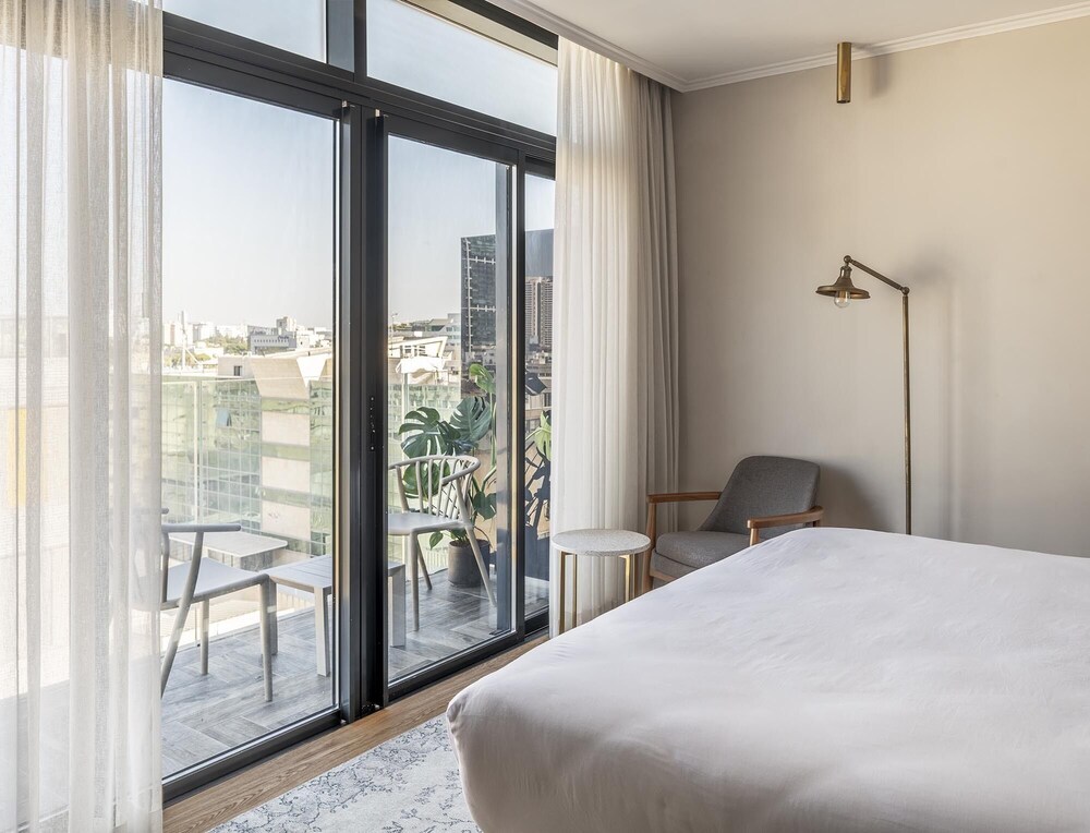 Deluxe Room, Balcony - Photo 2