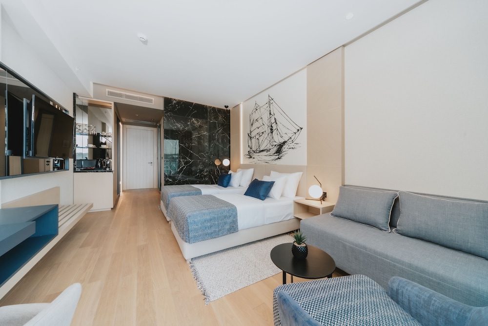 Premium Room - Photo 5
