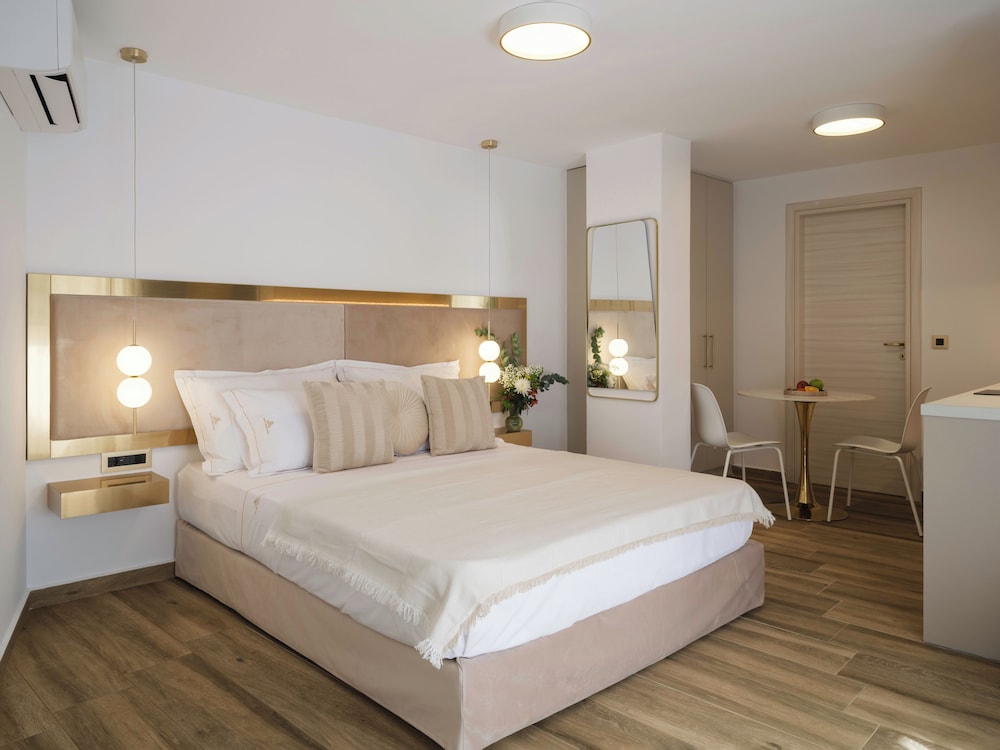 Junior Suite with Mountain View