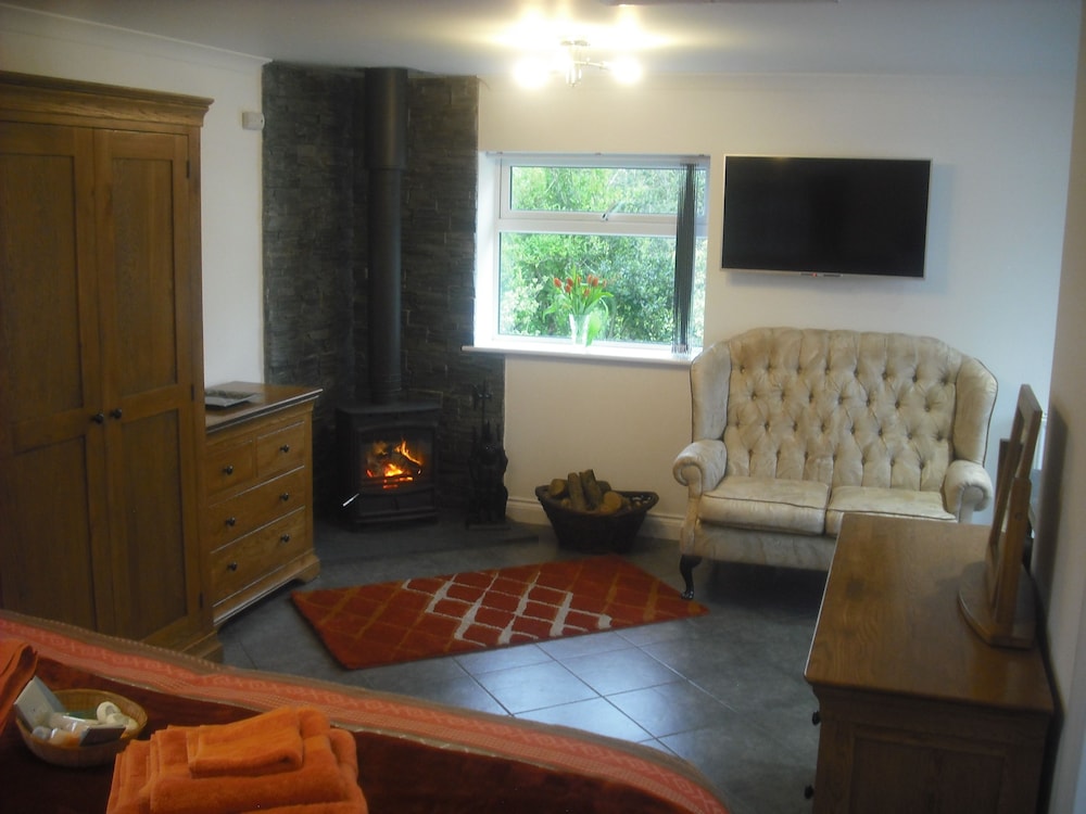 Detached Studio photo 1