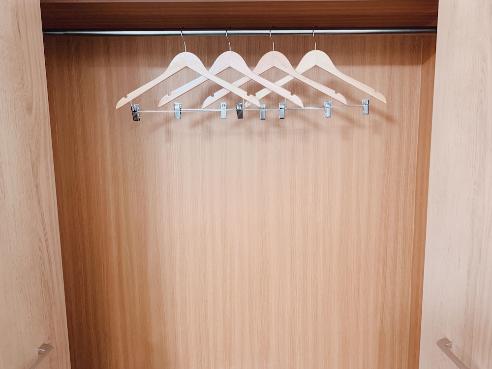 Twin Room, Private Bathroom (302) photo 2