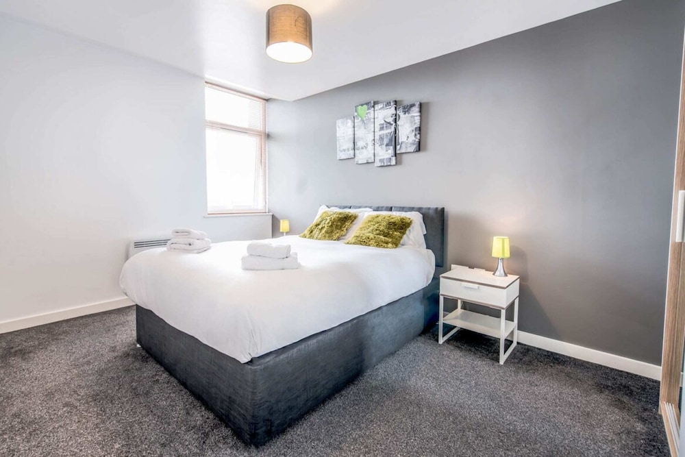 Basic Apartment, Multiple Beds photo 2
