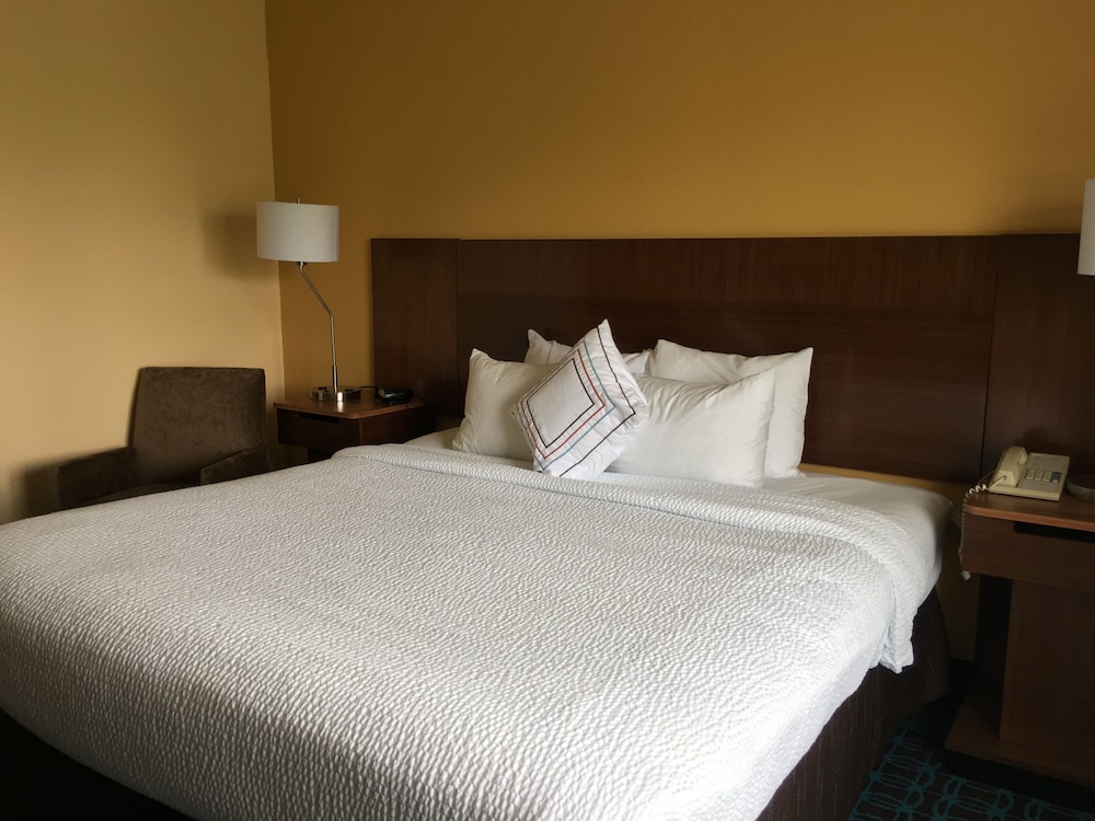 Suite, 1 Bedroom (Mobility/Hearing Accessible, Tub) - Photo 10