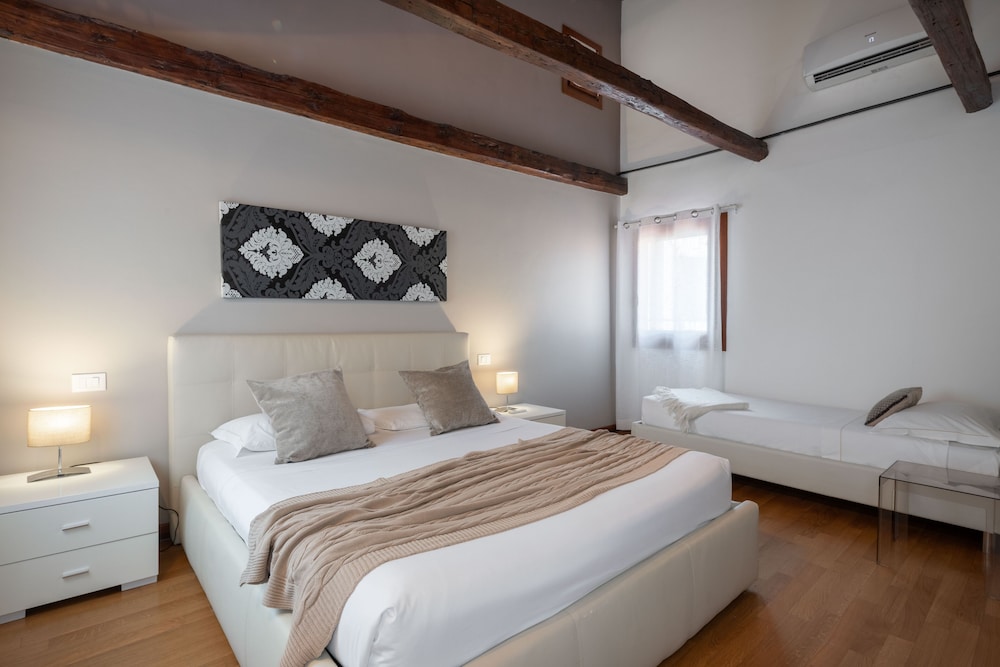Superior Apartment, 1 Bedroom (Apt5 - Check-in online) photo 2