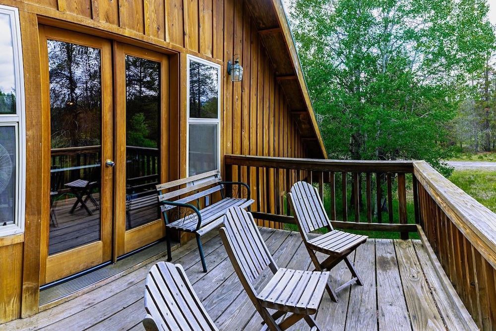 House (Multiple Bedrooms) photo 2