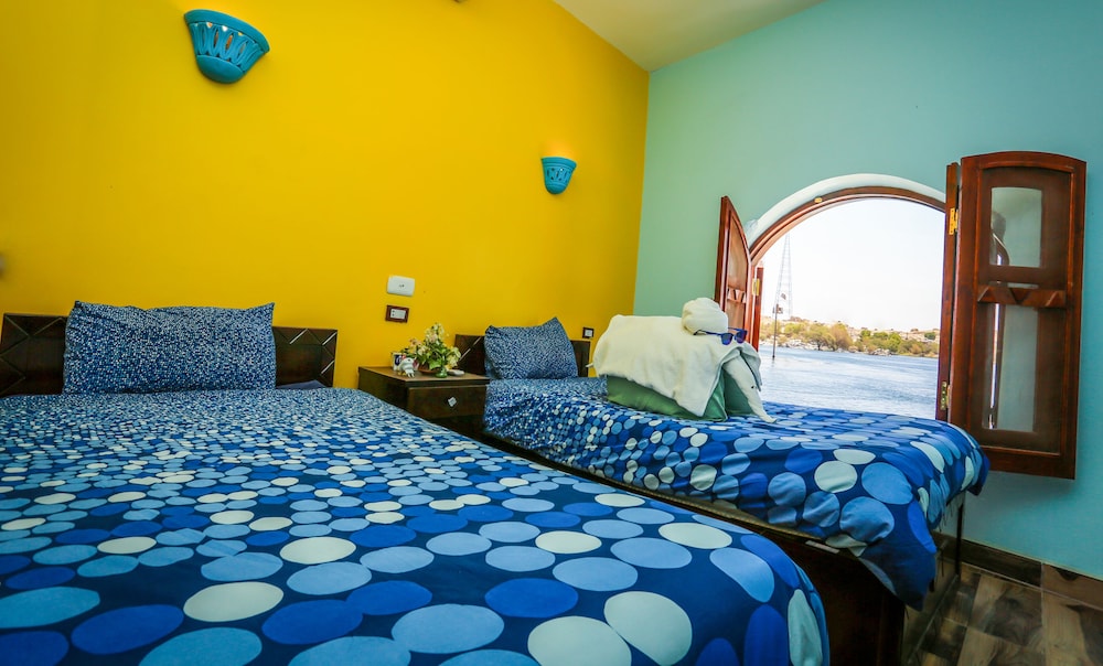 Double Room, River View photo 3