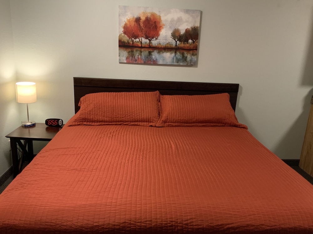 Studio, Multiple Beds