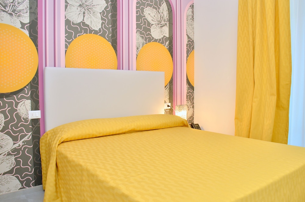 Condo (Oriental Sand Room Sud Mare)