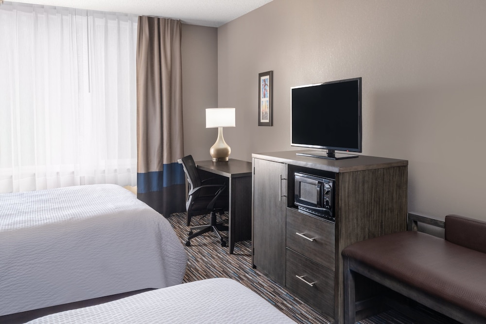 Standard Room, 2 Queen Beds, Mobility Accessible (Communications, Accessible Tub) - Photo 7
