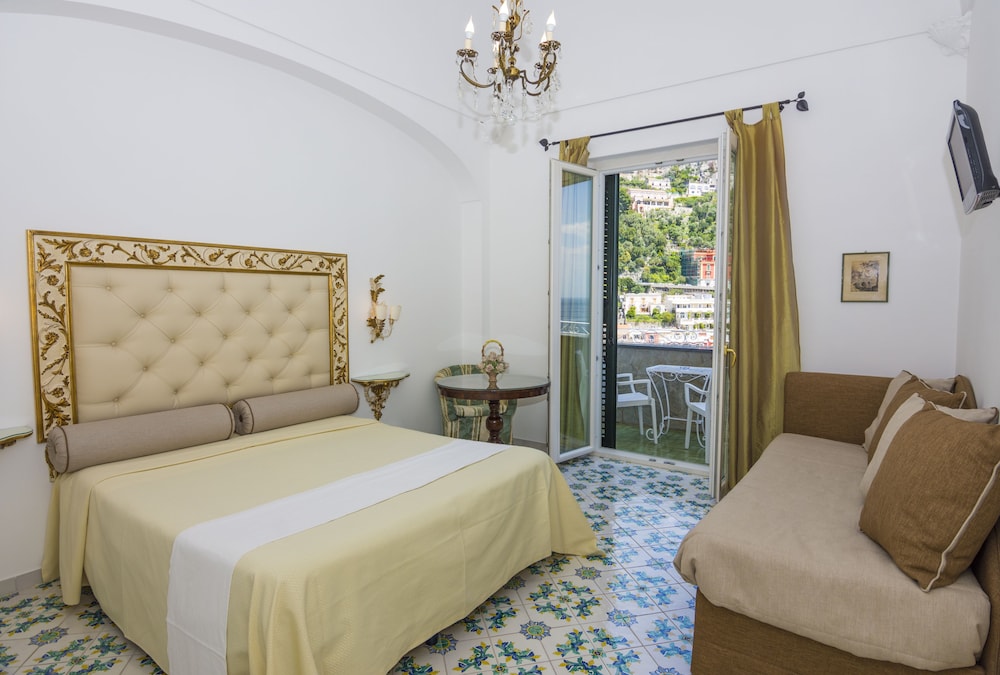 Triple Room, Sea View - Photo 1