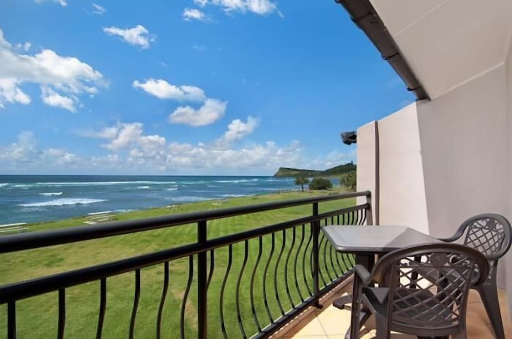 Apartment, 1 Bedroom, Upstairs  (9T WEEK BEACHFRONT)