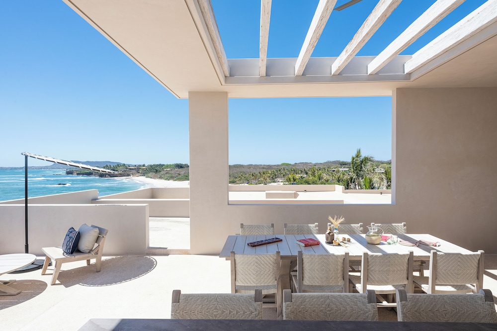Room, Multiple Beds, Hot Tub, Oceanfront (Sky Residence)