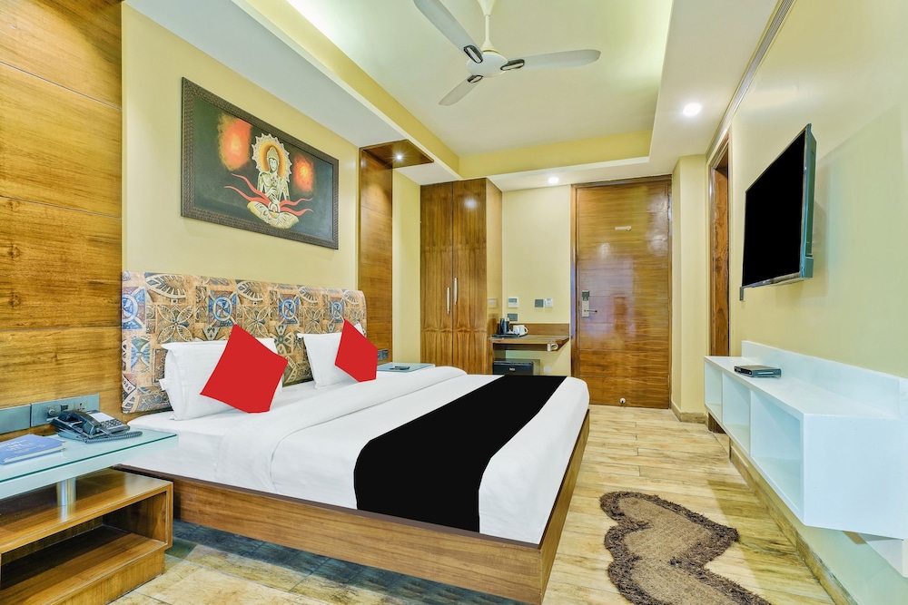 Suite Room with hot tub