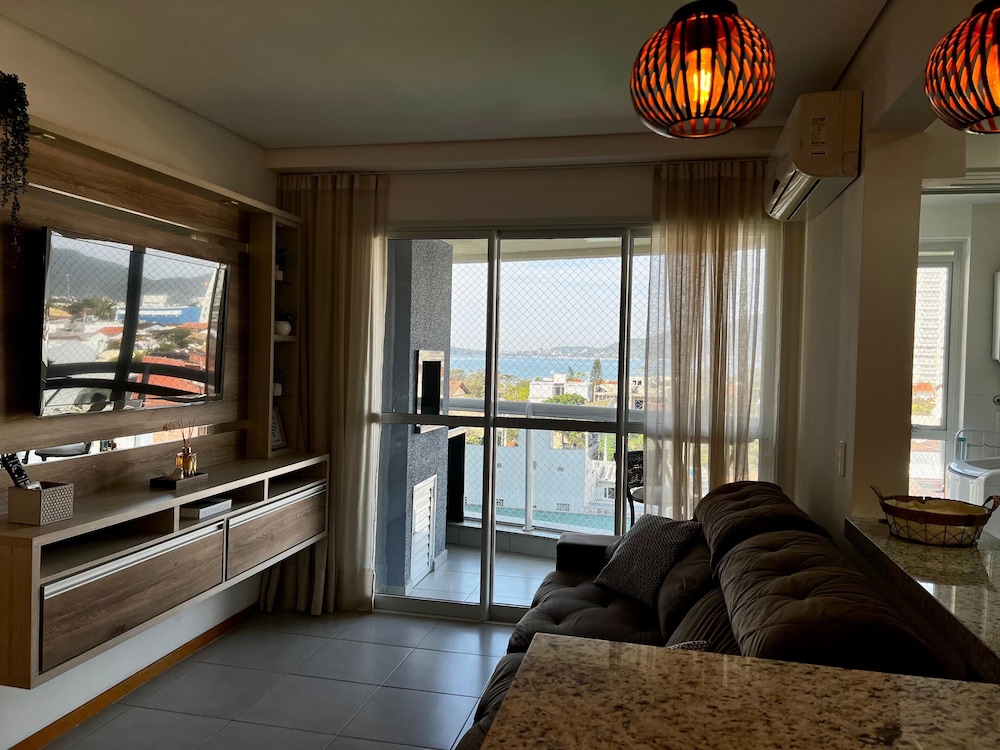 Grand Apartment, Pool Access, Sea View (Surfside Luxury - Nautilus Home Club) photo 1