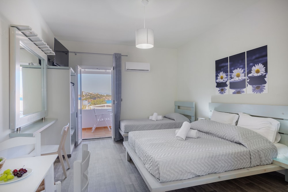 Deluxe Triple Room, Sea View