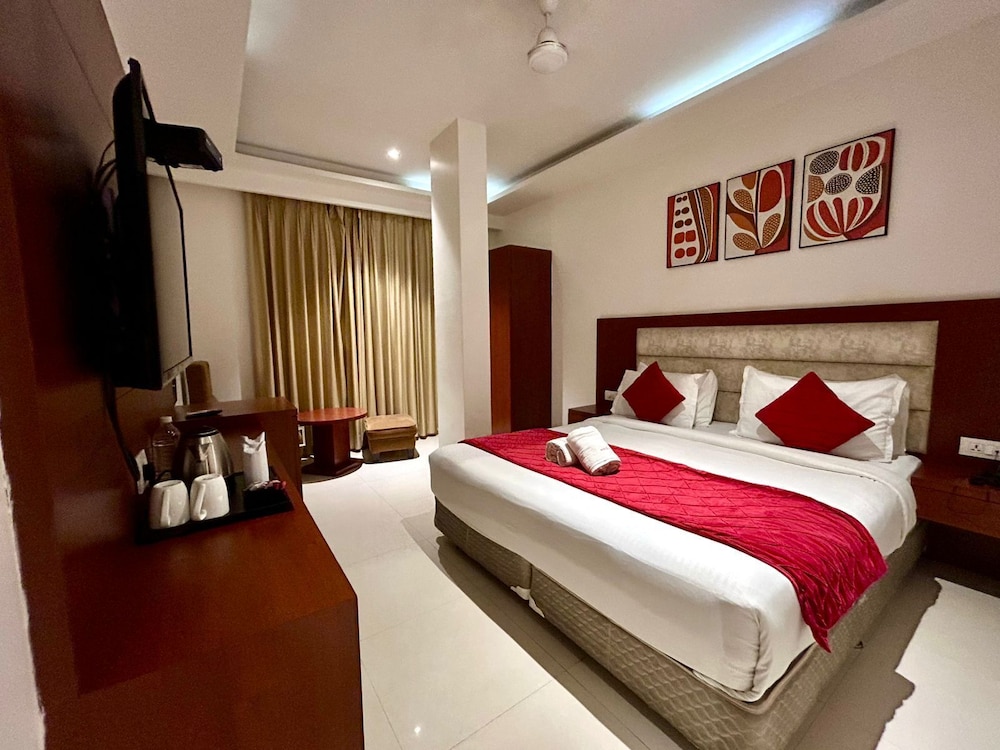Deluxe Double Room, City View