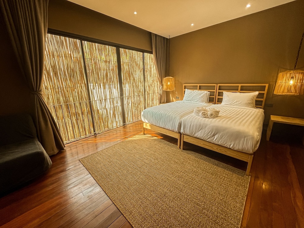 Family Quadruple Room, Non Smoking, River View photo 1