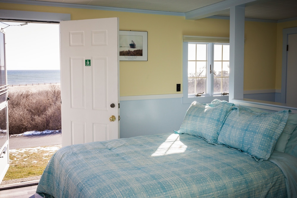 Deluxe Room, 2 Queen Beds, Non Smoking photo 2